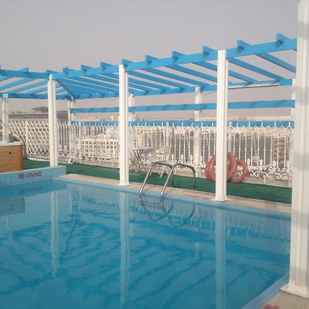 Dream Palace Hotel Dubaï Extérieur photo