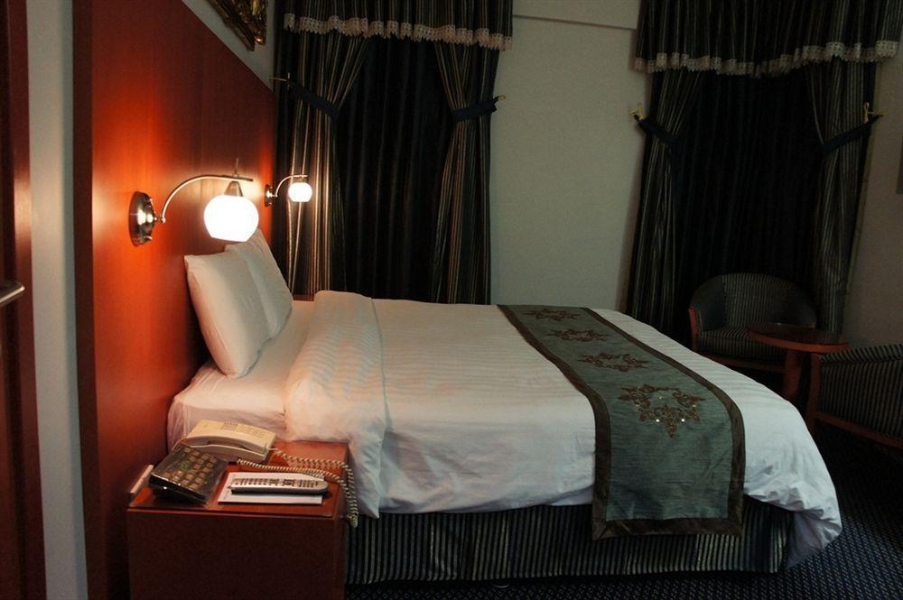 Dream Palace Hotel Dubaï Extérieur photo