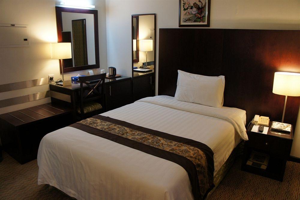 Dream Palace Hotel Dubaï Extérieur photo