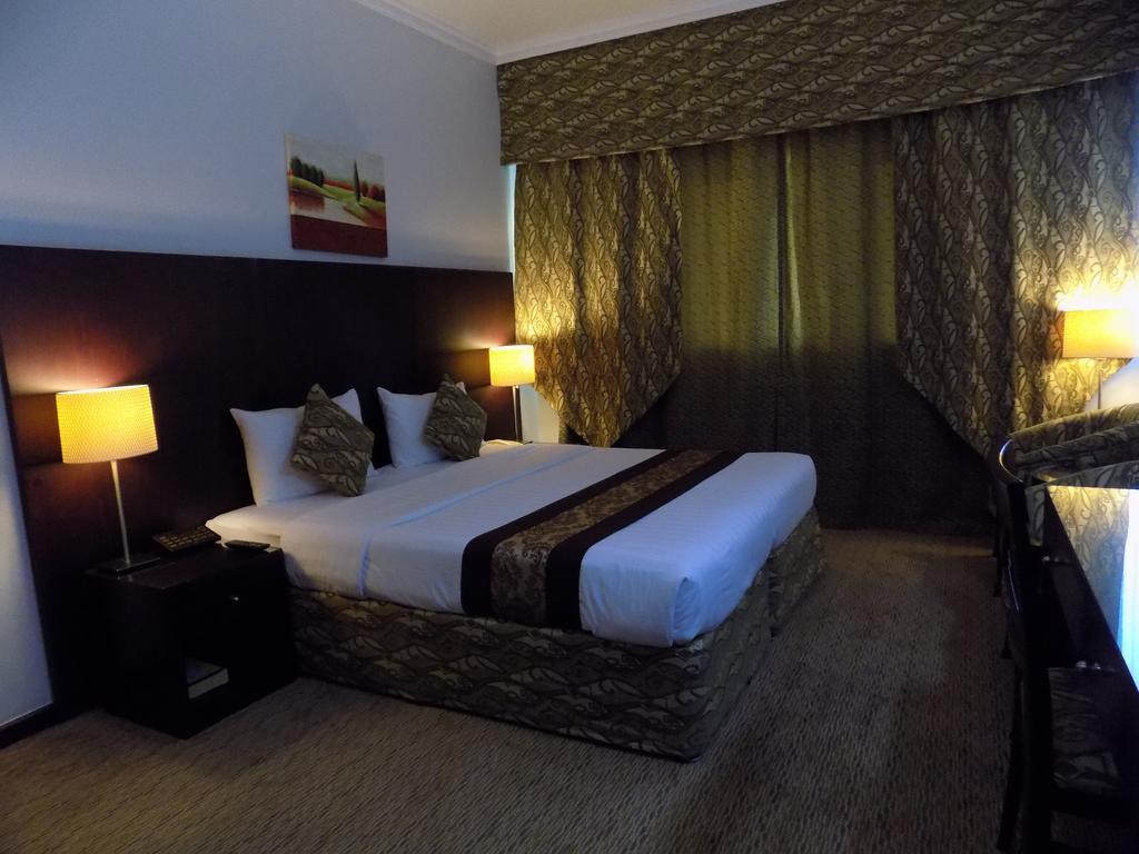 Dream Palace Hotel Dubaï Extérieur photo