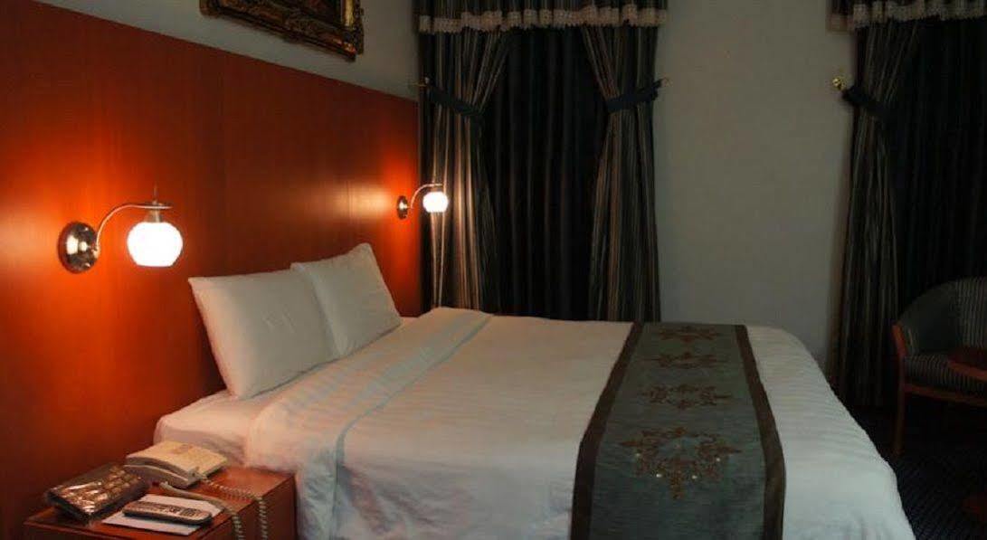 Dream Palace Hotel Dubaï Extérieur photo