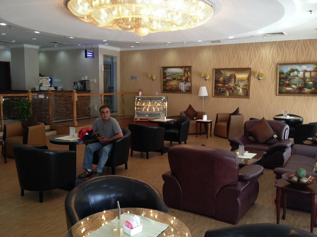 Dream Palace Hotel Dubaï Extérieur photo