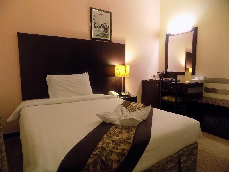 Dream Palace Hotel Dubaï Extérieur photo